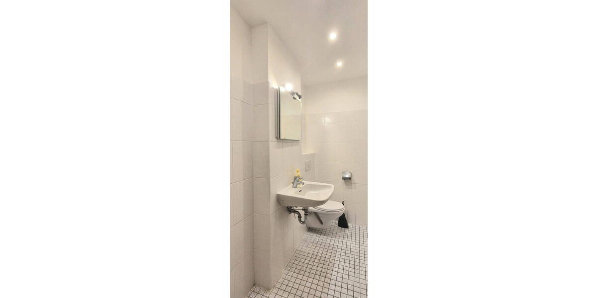 Etagenwohnung Essen Stadtwald - 2 Zimmer, 70 m&sup2;, 215.000&euro; | Angebot:26128173