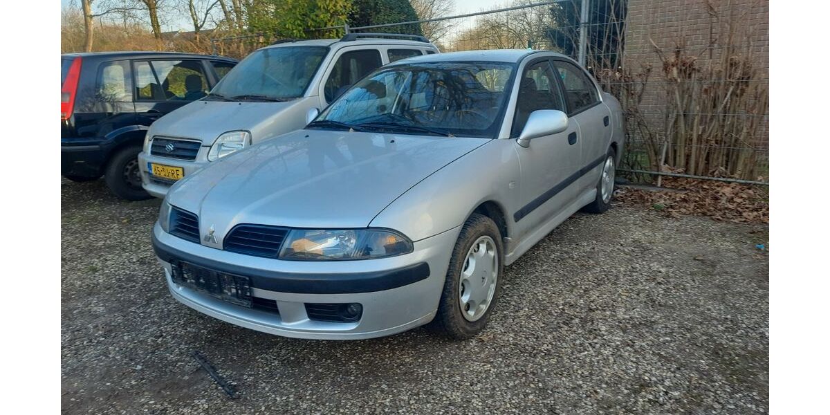 Mitsubishi Carisma 101.000 km 1.250 &euro; Essen 45276