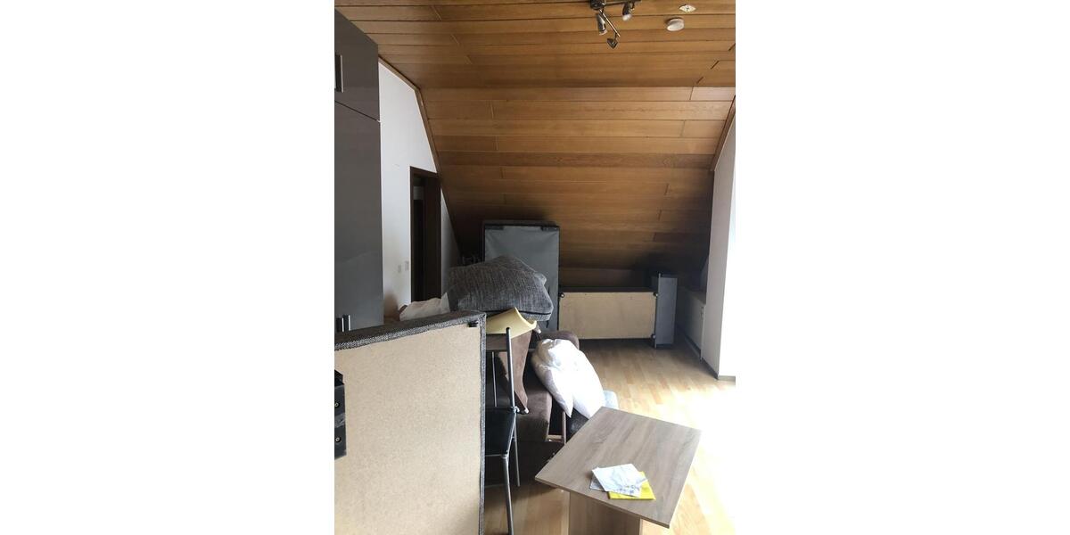 Dachgeschoßwohnung Oberhausen Biefang - 1 Zimmer, 35 m&sup2;, 350&euro; | Angebot:26661769
