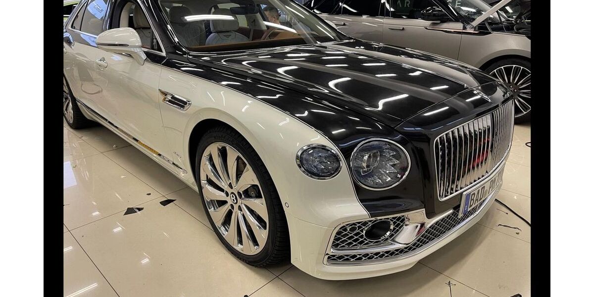 Bentley Flying Spur 5.800 km 197.000 &euro; Dortmund 44379