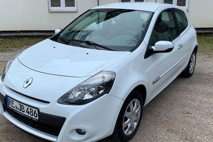 Renault Clio 165.000 km 2.999 &euro; Recklinghausen 45665