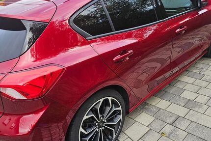 Ford Focus 28.680 km 19.800 € Herne 44651