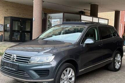 VW Touareg 283.000 km 13.300 &euro; Hattingen 45525