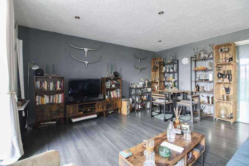 Wohnung zum Kaufen in Duisburg 75.000 € 55.96 m² 2 zimmer