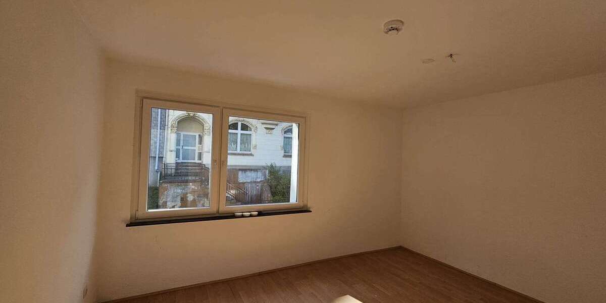 Etagenwohnung Wuppertal Arrenberg - 2 Zimmer, 65 m&sup2;, 550&euro; | Angebot:27097932