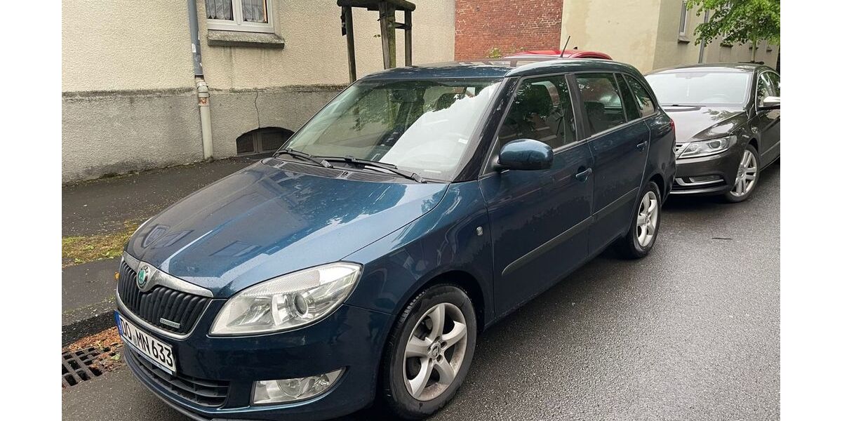 Skoda Fabia 221.000 km 2.699 &euro; Dortmund 44359