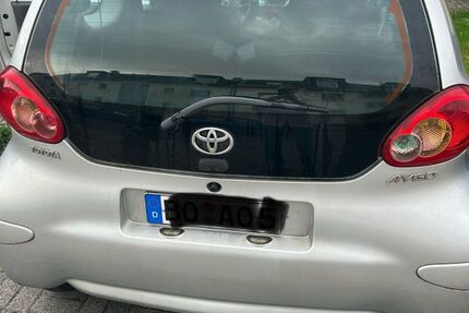 Toyota Aygo (X) 186.000 km 1.200 € Bochum 44793