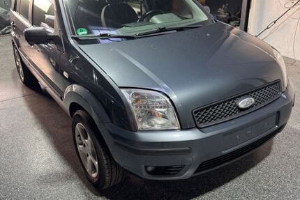 Ford Fusion 133.000 km 2.300 &euro; Schwelm 58332
