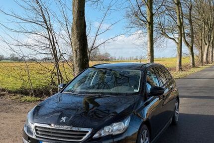 Peugeot 308 152.000 km 4.500 &euro; Recklinghausen 45665