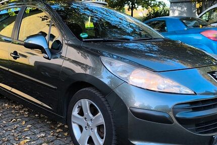 Peugeot 207 222.980 km 2.900 &euro; Recklinghausen 45665