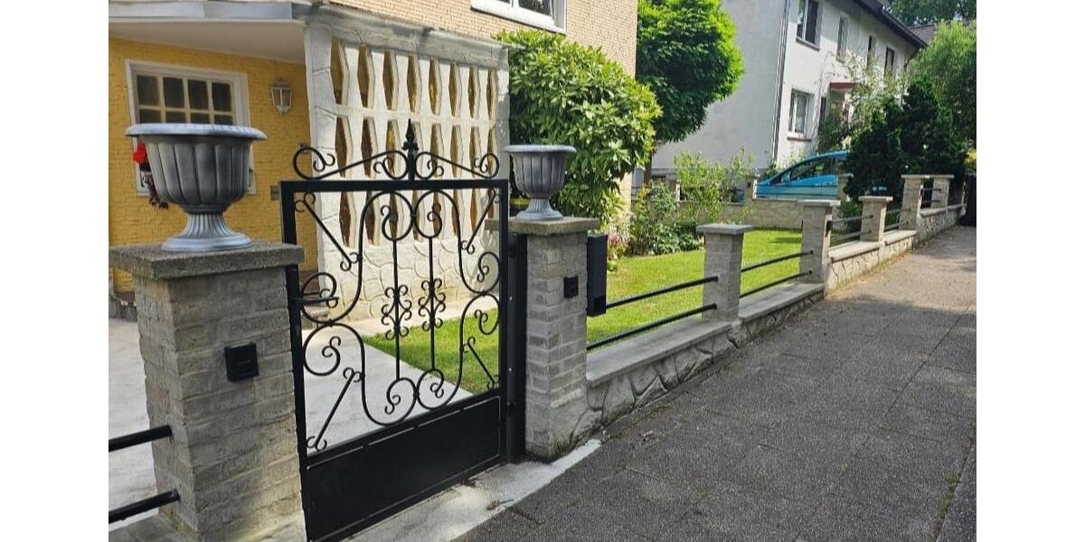 Großes Mehrfamilienhaus zimmer