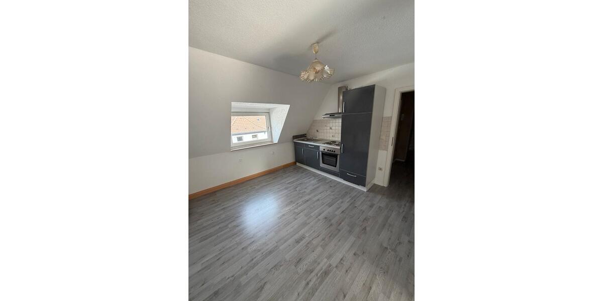 Dachgeschoßwohnung Bochum Bochum-Südwest - 2 Zimmer, 40 m&sup2;, 360&euro; | Angebot:27577486