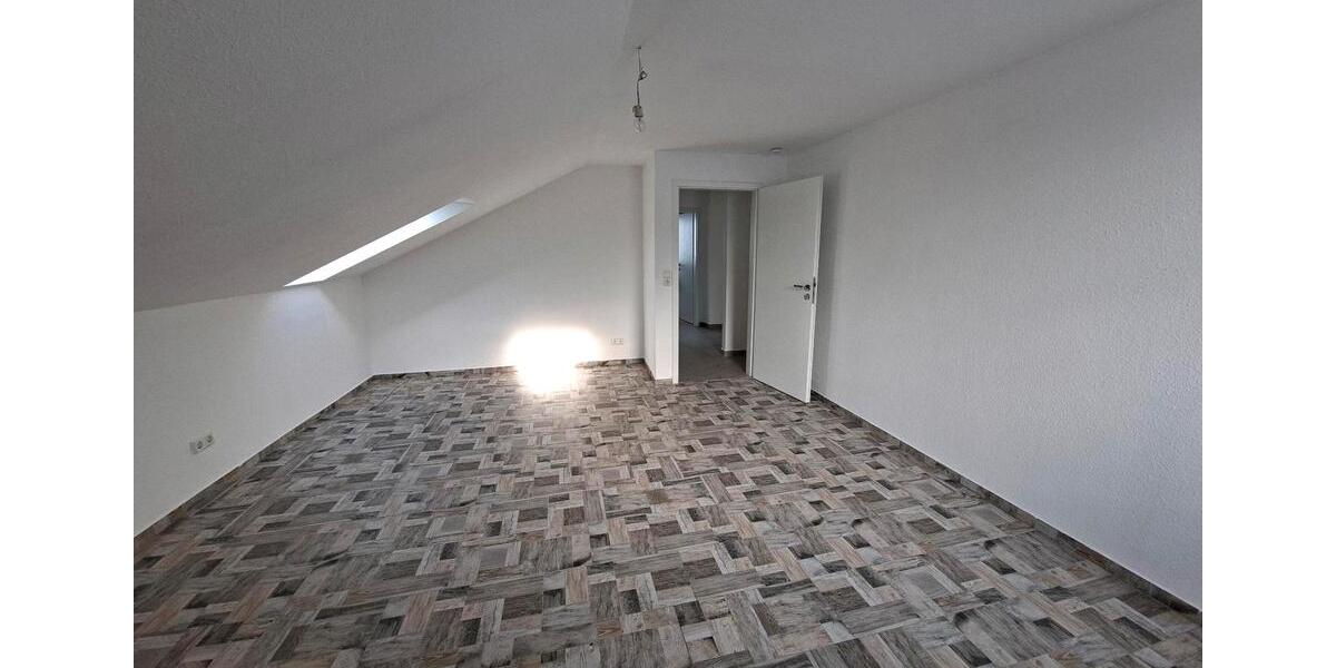 Dachgeschoßwohnung Dortmund Aplerbeck - 2 Zimmer, 61 m&sup2;, 570&euro; | Angebot:27580924