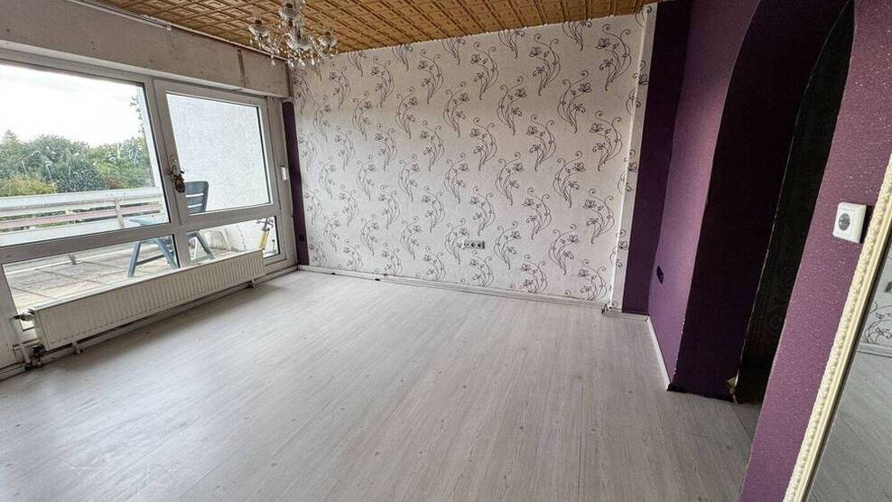 Geräumige Maisonette Eigentumswohnung mit Garten, 2 Balkonen und Garage