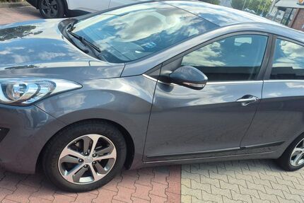 Hyundai i30 151.112 km 8.700 &euro; Haltern am See 45721