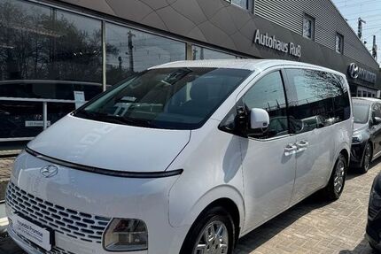 Hyundai STARIA 4.205 km 41.990 € Oberhausen 46049