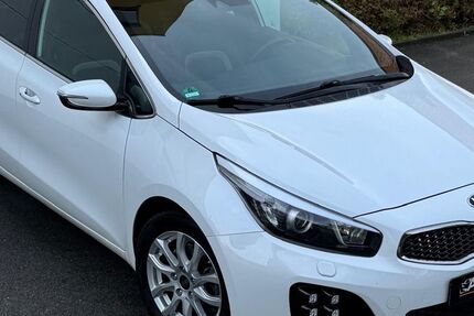 Kia ceed Sportswagon 133.642 km 9.999 &euro; Wuppertal 42117
