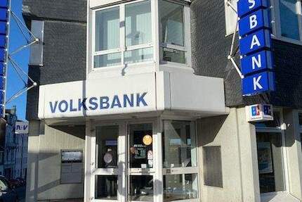 Hochwertiges Büro- Ladenlokal in werbewirksamer Lage mit TG-Stellplätzen 5 zimmer