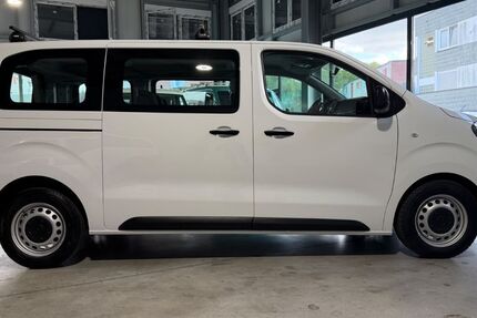 Opel Vivaro 102.500 km 18.500 &euro; Gelsenkirchen 45879