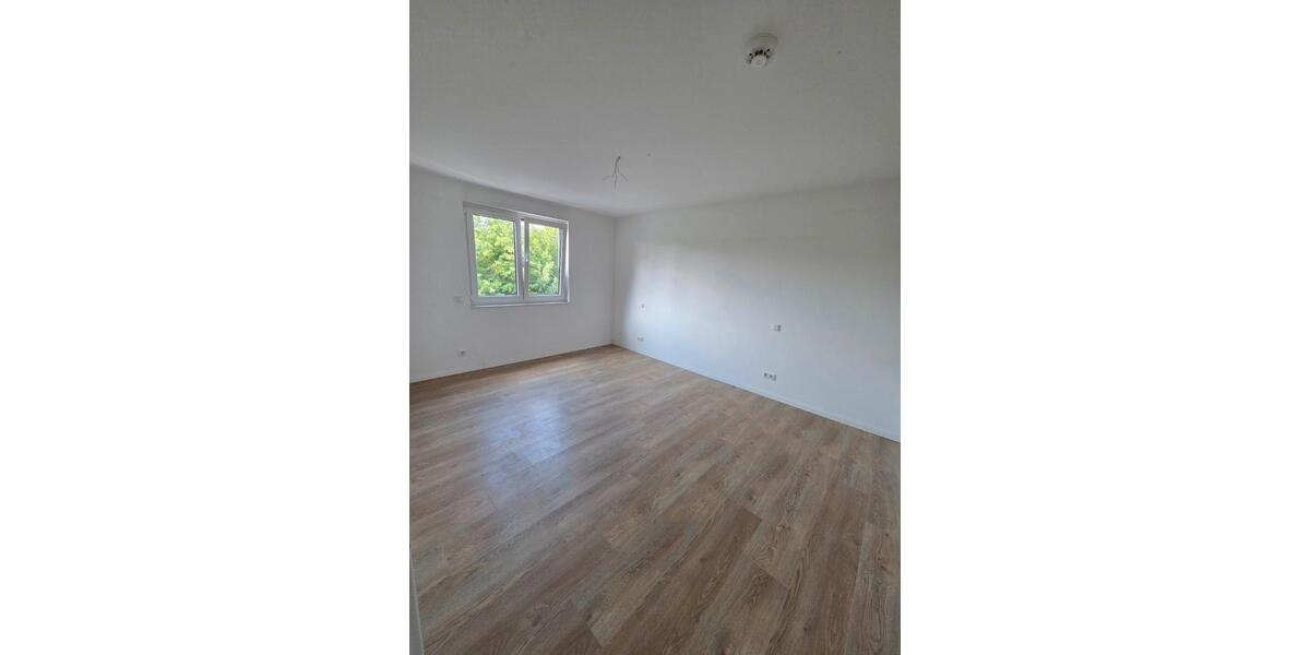 Etagenwohnung Oberhausen Osterfeld - 4 Zimmer, 96 m&sup2;, 1.395&euro; | Angebot:26483504