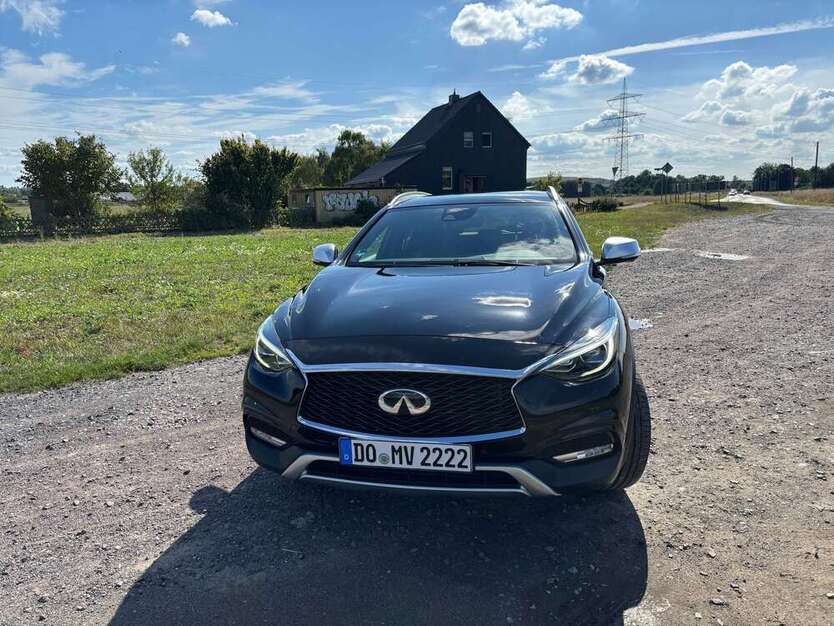 INFINITI QX30 92.000 km 15.800 € Dortmund 44328