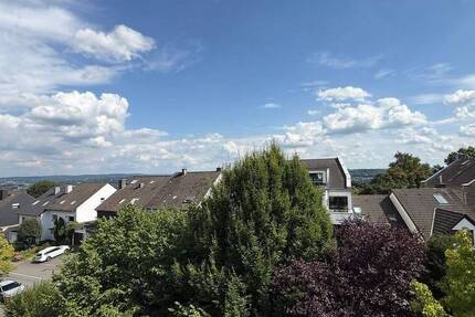 83m², 3,5 Zimmer, Balkon mit Weitblick! Lichtdurchflutet, gepflegt, top Lage im 3. OG mit Aufzug 3 zimmer