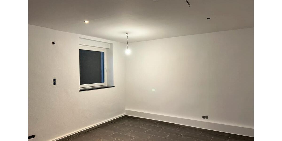 Erdgeschoßwohnung Wuppertal Gemarkung Langerfeld - 2.5 Zimmer, 84 m&sup2;, 695&euro; | Angebot:25756638