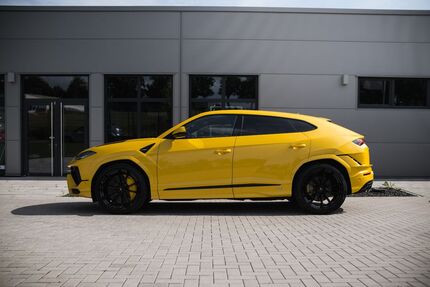 Lamborghini Urus 32.600 km 269.900 € Holzwickede 59439