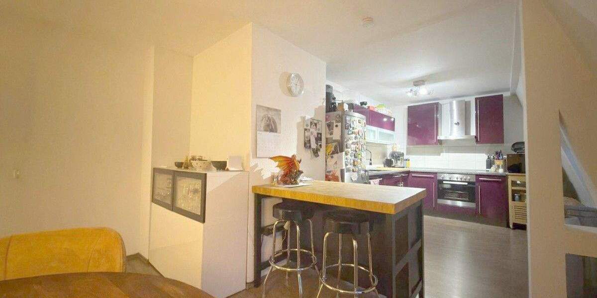 Etagenwohnung Oberhausen Altstadt-Mitte - 3 Zimmer, 113 m&sup2;, 945&euro; | Angebot:25748239