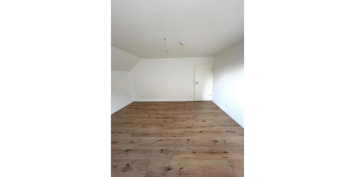 Sanierte 3,5-Zi.-Wohnung mit XXL-Terrasse in GE-Rotthausen zu vermieten! 3 zimmer