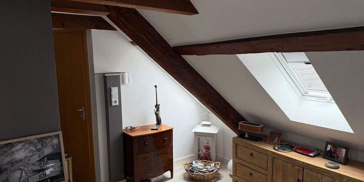 Exklusive Dachgeschosswohnung im barocken Herrschaftshaus - Wohnträume über den Dächern Dortmunds 1 zimmer