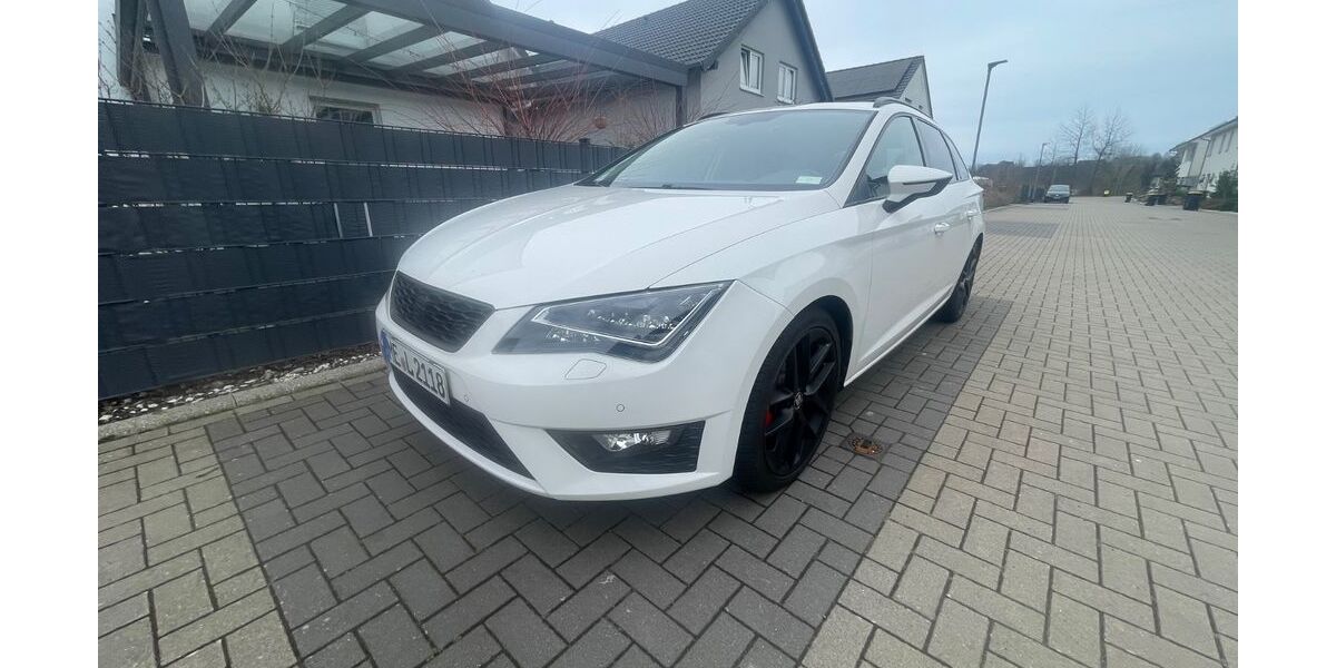 Seat Leon 115.000 km 11.200 &euro; Velbert 42553