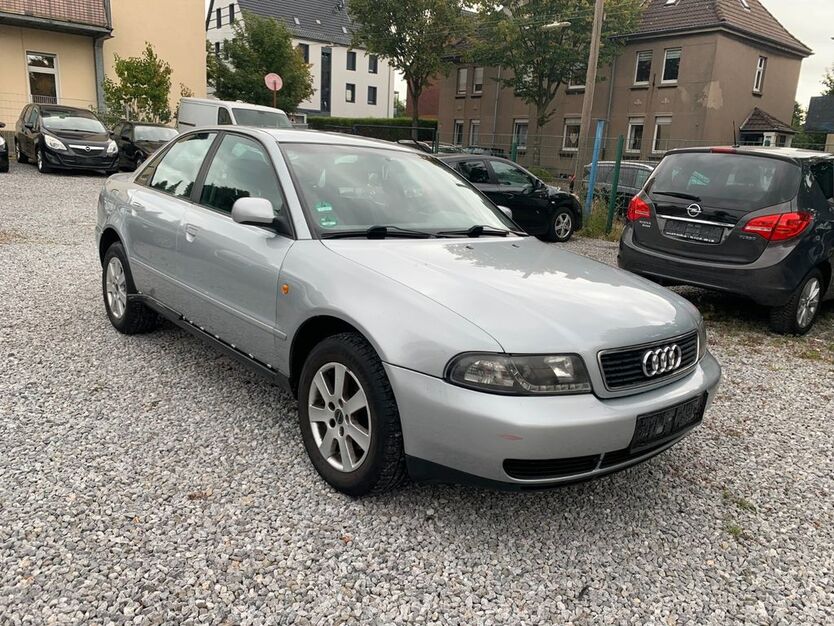 Audi A4 290.000 km 990 € Recklinghausen 45665