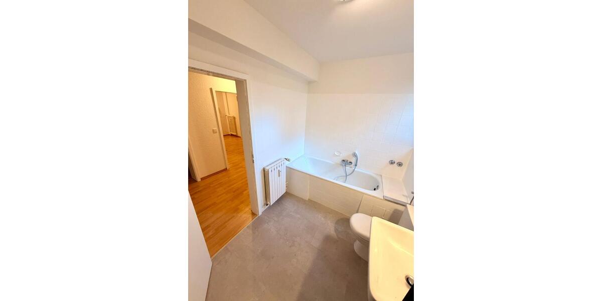 Wunderschöne, frisch renovierte Souterrain-Wohnung in Top-Lage 2 zimmer