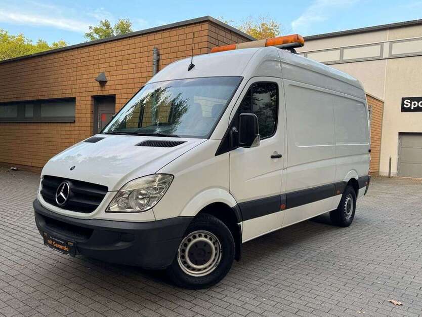 Mercedes-Benz Sprinter 136.838 km 11.990 € Essen 45326