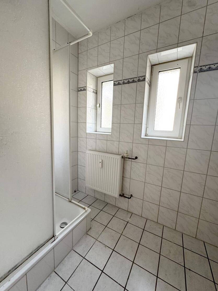 Großzügige 5-Zimmer-Wohnung mit 2 Bädern und Balkon - Ab sofort! 5 zimmer
