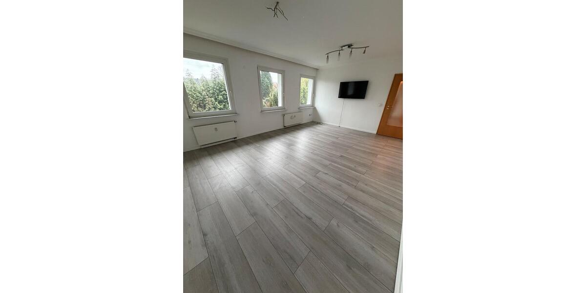 Etagenwohnung Essen Stadtbezirk VI - 4 Zimmer, 100 m&sup2;, 1.100&euro; | Angebot:25596582