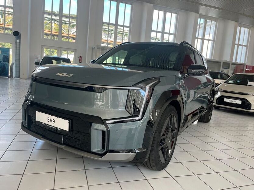 EV9