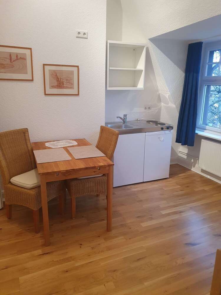 Wohnung zum Mieten in Wuppertal 300 € 27 m²