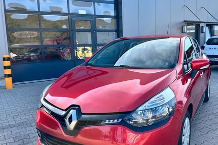 Renault Clio 99.400 km 5.699 &euro; Oberhausen 46145