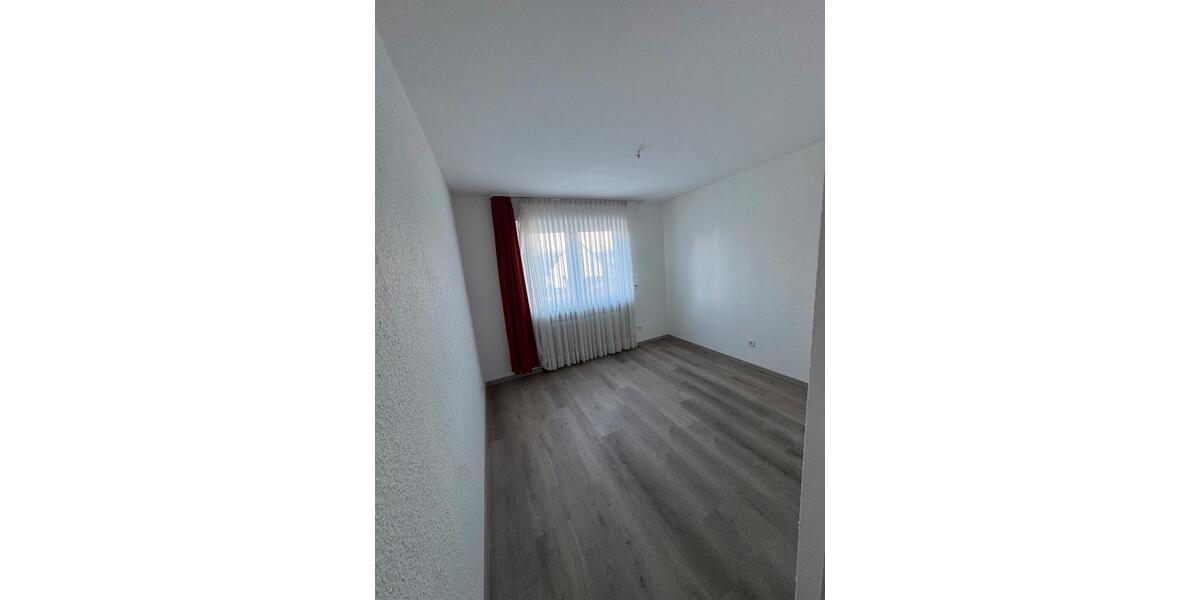 Etagenwohnung Herten Bertlich - 1 Zimmer, 100 m&sup2;, 900&euro; | Angebot:25658416