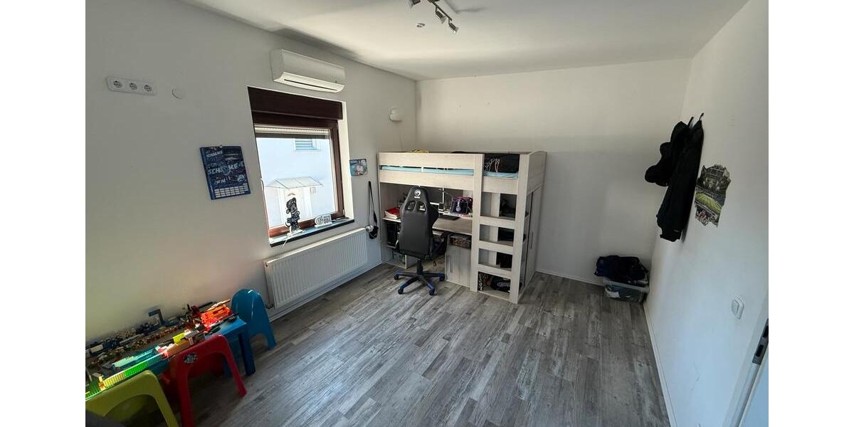 Einfamilienhaus Bochum Günnigfeld - 10 Zimmer, 242 m&sup2;, 650.000&euro; | Angebot:25255964