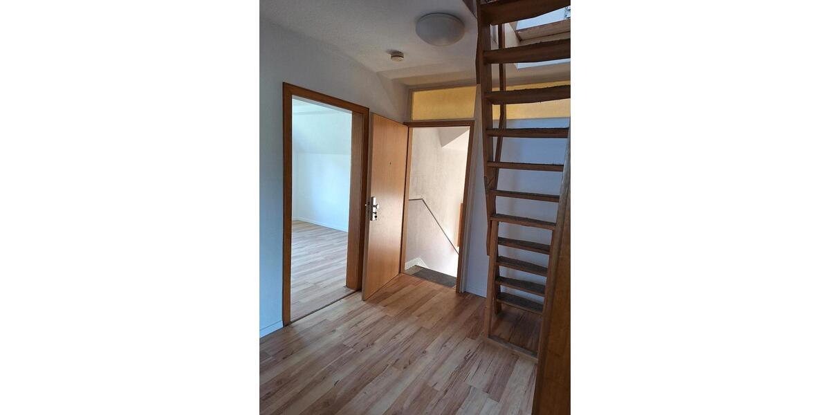 Dachgeschoßwohnung Hagen Hagen-Nord - 3.5 Zimmer, 75 m&sup2;, 727&euro; | Angebot:27584837