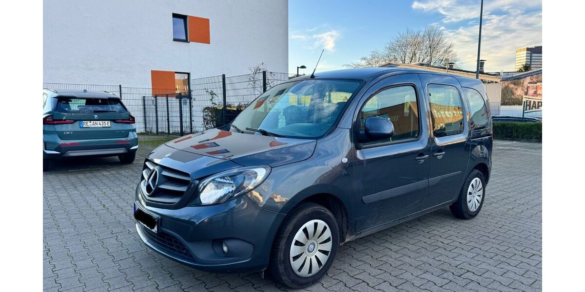 Mercedes-Benz Citan 183.000 km 7.750 &euro; Essen 45139