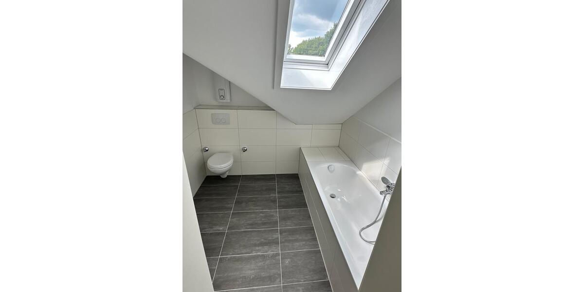 Dachgeschoßwohnung Gelsenkirchen Gelsenkirchen-Nord - 3 Zimmer, 61 m&sup2;, 730&euro; | Angebot:26688486