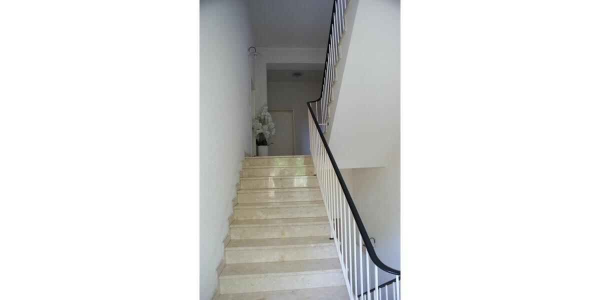 Stilvolle Eigentumswohnung in historischem Schulgebäude 2.5 zimmer