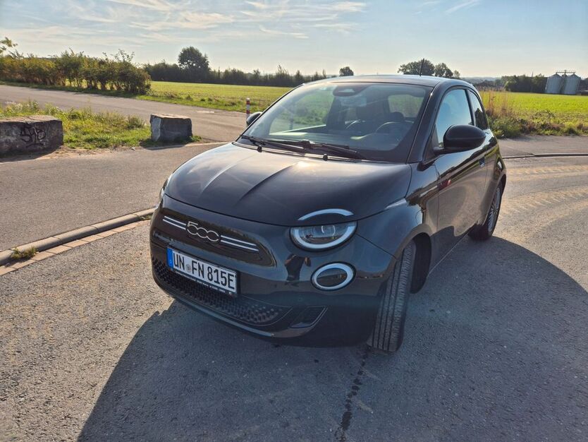 Fiat 500e 28.450 km 17.900 € Bergkamen 59192