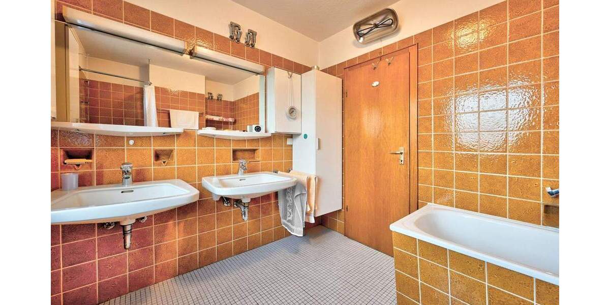 Reihenmittelhaus Mülheim an der Ruhr Heißen-Fulerum - 5 Zimmer, 125 m&sup2;, 300.000&euro; | Angebot:24990522