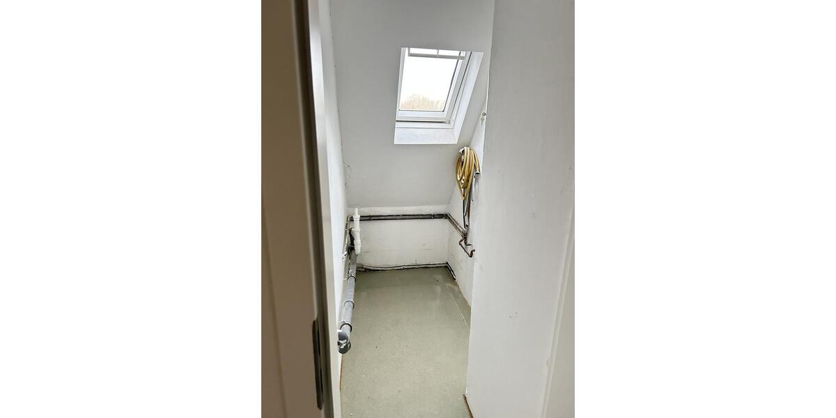 Dachgeschoßwohnung Lünen Brambauer - 2.5 Zimmer, 52 m&sup2;, 410&euro; | Angebot:22016323