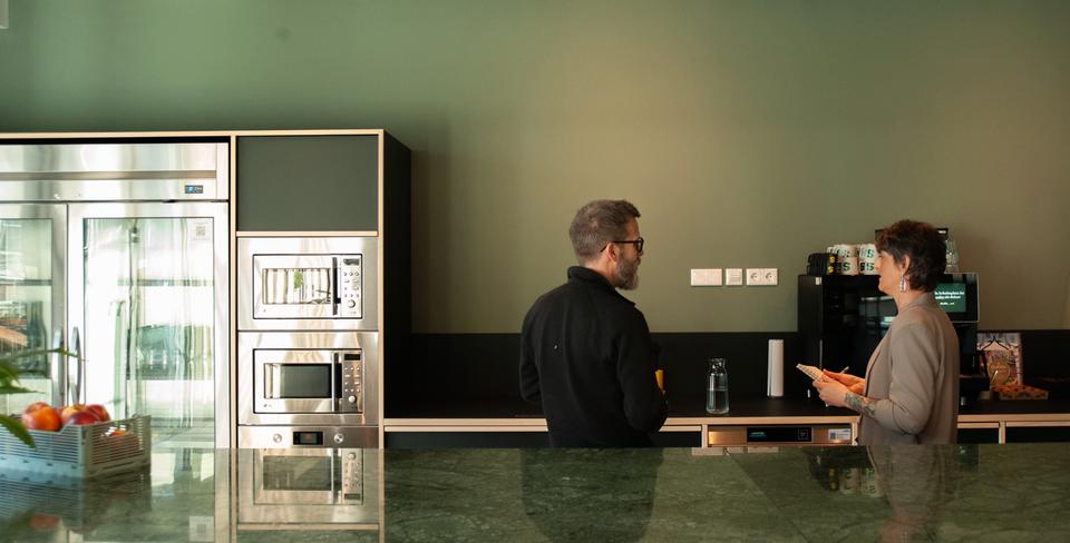 Double Office Balcony: Abgeschlossener Büroraum im Studio One zimmer